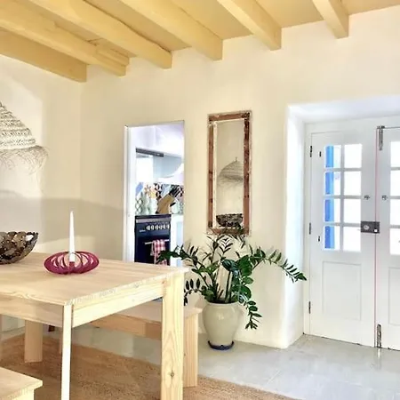 Boutique Surf House In Surf Paradise Villa *