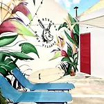 Boutique Surf House In Surf Paradise Vila