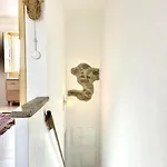 Boutique Surf House In Surf Paradise Santo Isidoro