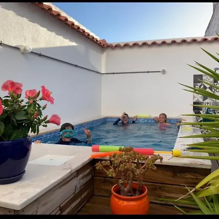 Boutique Surf House In Surf Paradise Villa