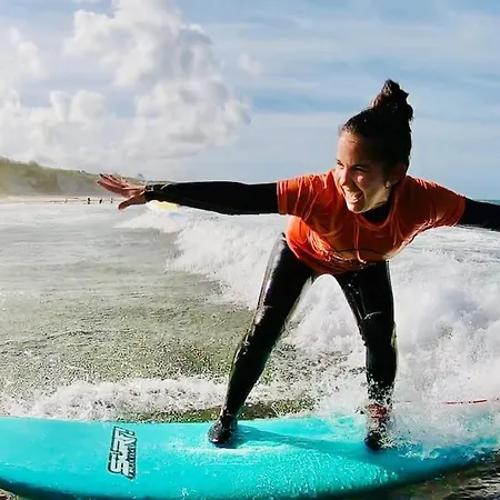 Boutique Surf House In Surf Paradise ヴィラ