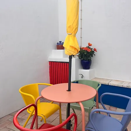 Boutique Surf House In Surf Paradise וילה Santo Isidoro
